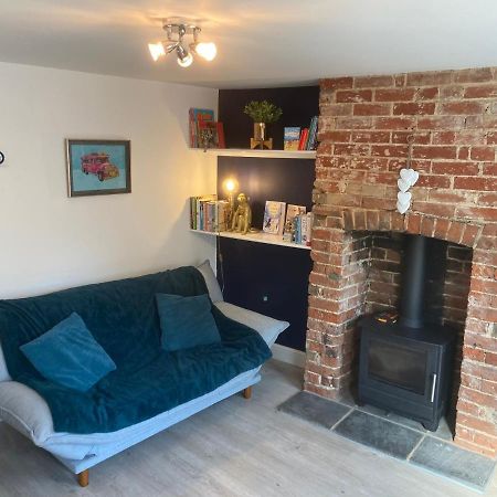 Woodbridge - Cosy Little 2-Bed Cottage Extérieur photo