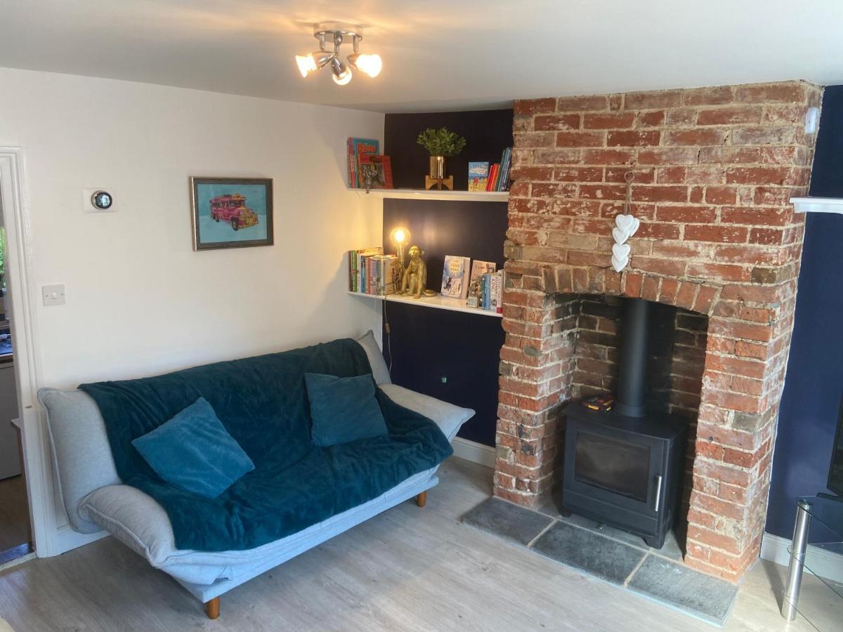 Woodbridge - Cosy Little 2-Bed Cottage Extérieur photo